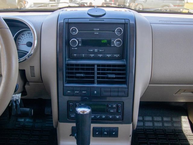 Used 2010 Ford Explorer Sport Trac Limited image 23