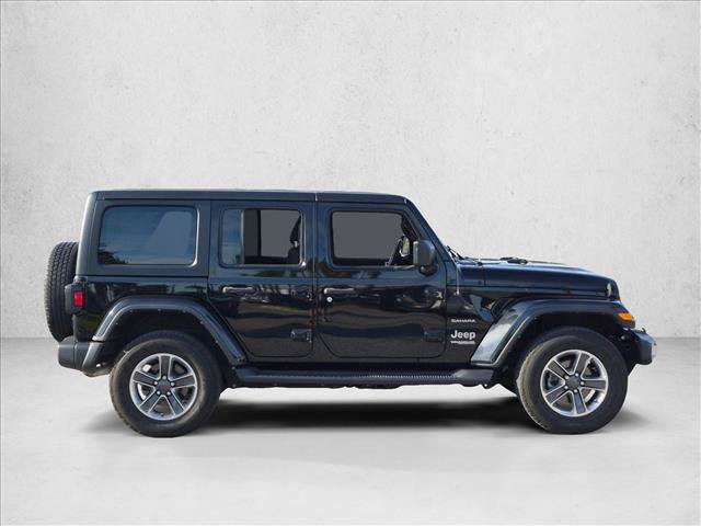 Used 2022 Jeep Wrangler Unlimited Sahara w/ Cold Weather Group AWD/4WD image 4