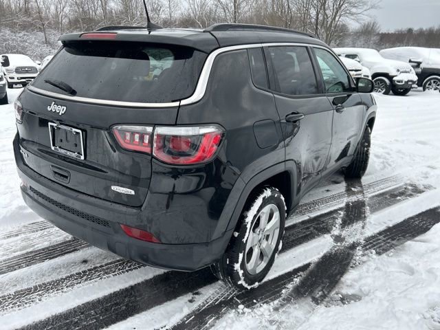 Used 2019 Jeep Compass Latitude w/ Popular Equipment Group AWD/4WD image 7