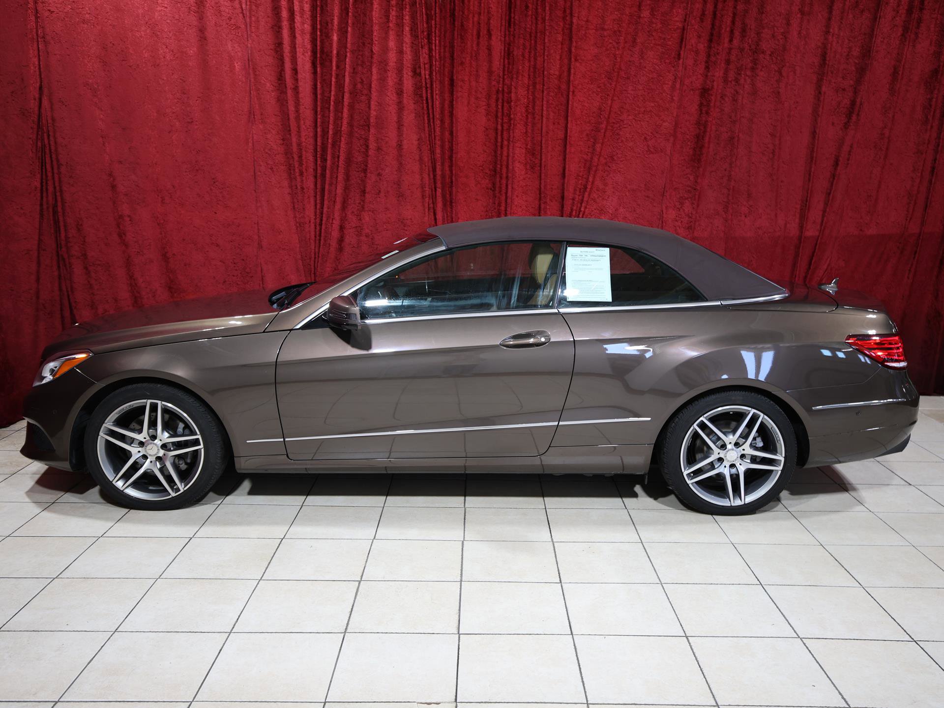 Used 2015 Mercedes-Benz E 400 Cabriolet image 4