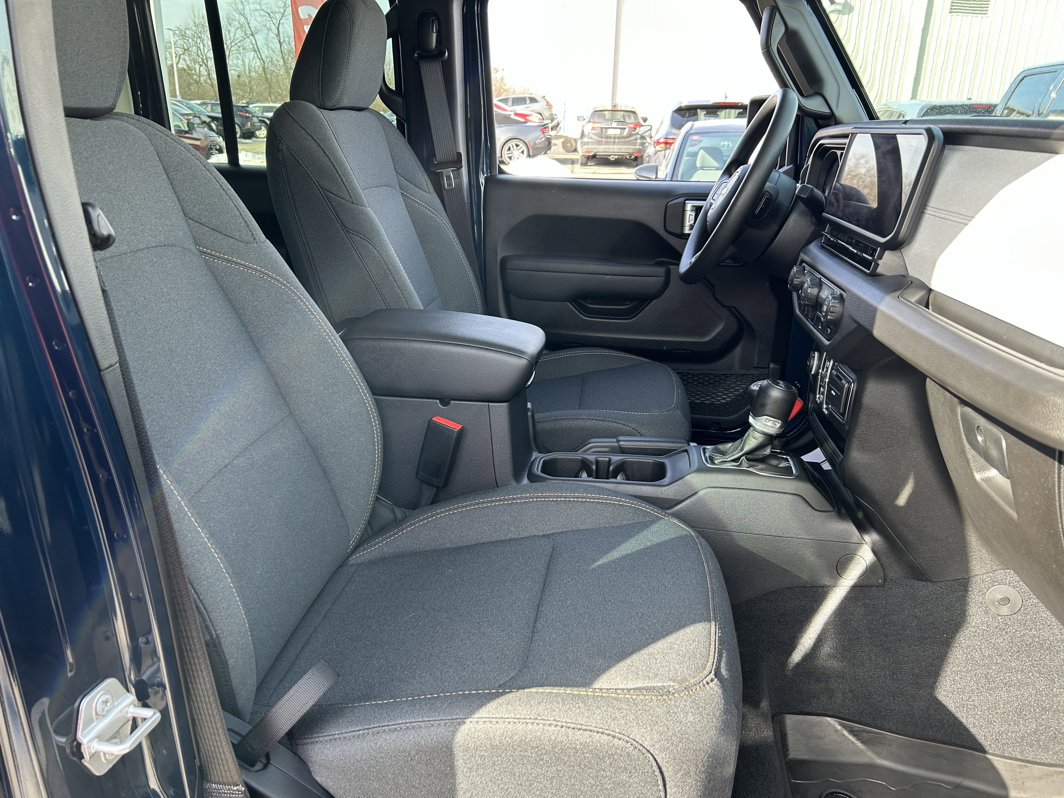 Used 2025 Jeep Wrangler Sport image 23