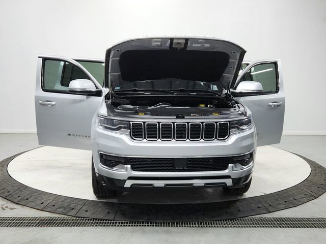 Used 2022 Jeep Wagoneer Series III w/ Premium Group I image 10