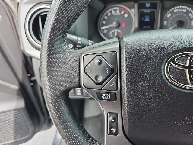 Used 2022 Toyota Tacoma TRD Sport w/ Technology Package RWD image 19