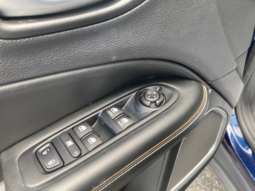 Used 2018 Jeep Compass Latitude AWD/4WD image 14