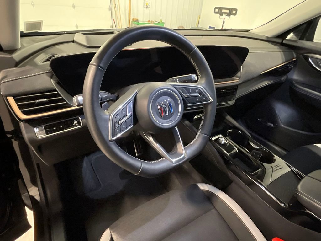 Used 2025 Buick Envision Sport Touring image 19