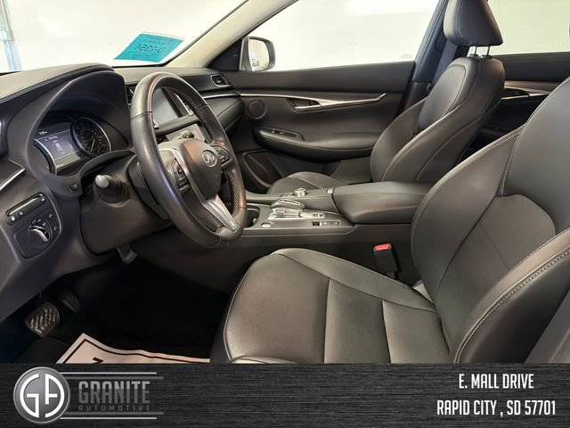 Used 2025 INFINITI QX50 Luxe image 9
