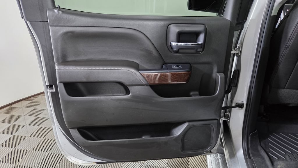 Used 2017 GMC Sierra 1500 SLT AWD/4WD image 24