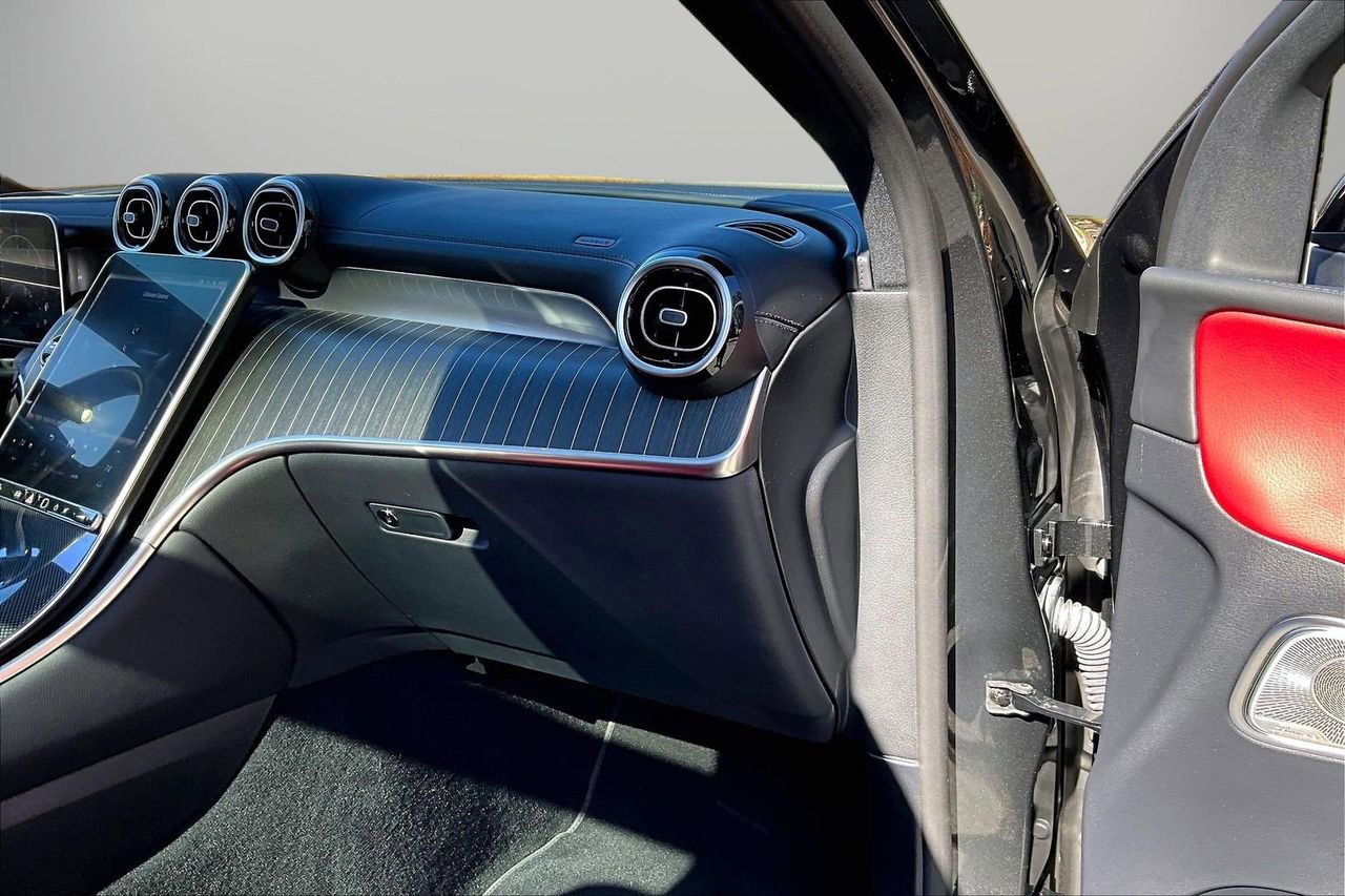 Used 2023 Mercedes-Benz GLC 300 image 21