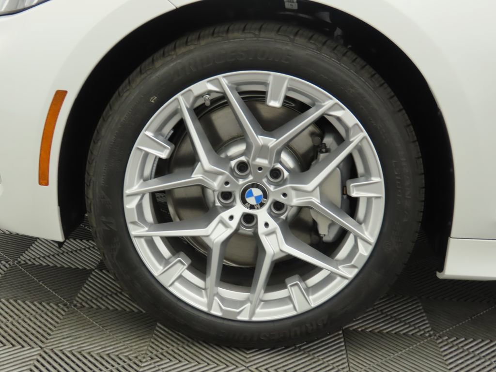 Certified 2025 BMW 330i Sedan w/ Convenience Package image 32
