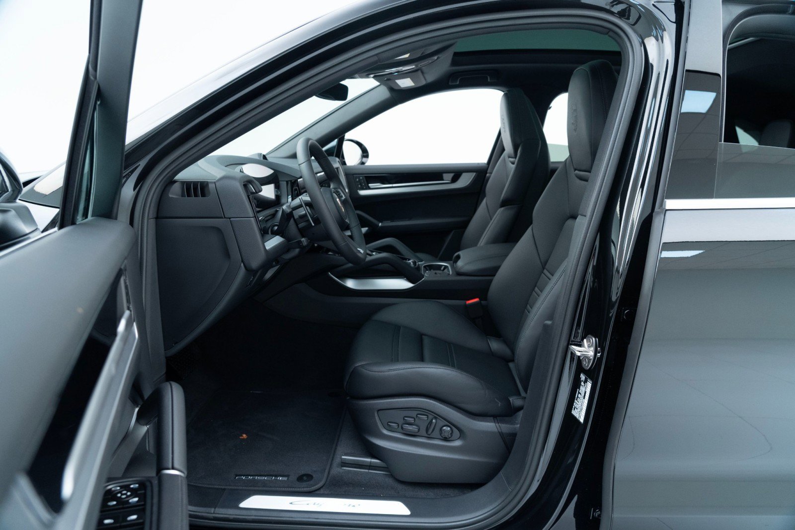 New 2026 Porsche Cayenne Coupe image 17