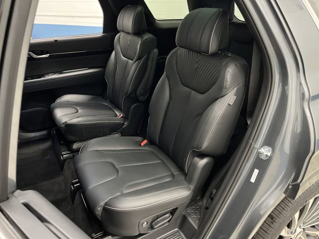 Used 2025 Hyundai Palisade Calligraphy image 32