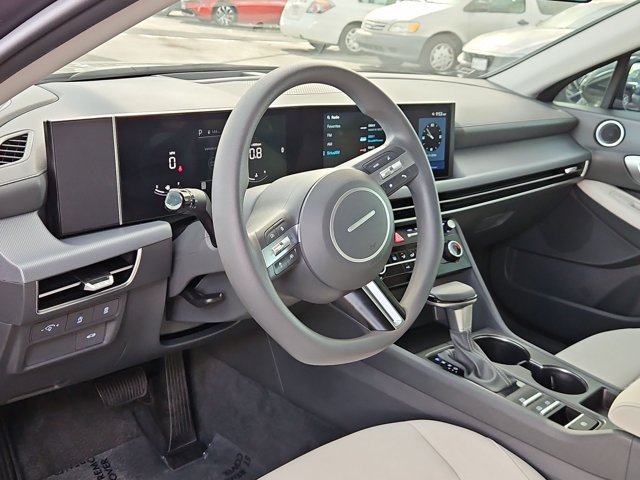 Used 2026 Hyundai Sonata SE FWD image 10