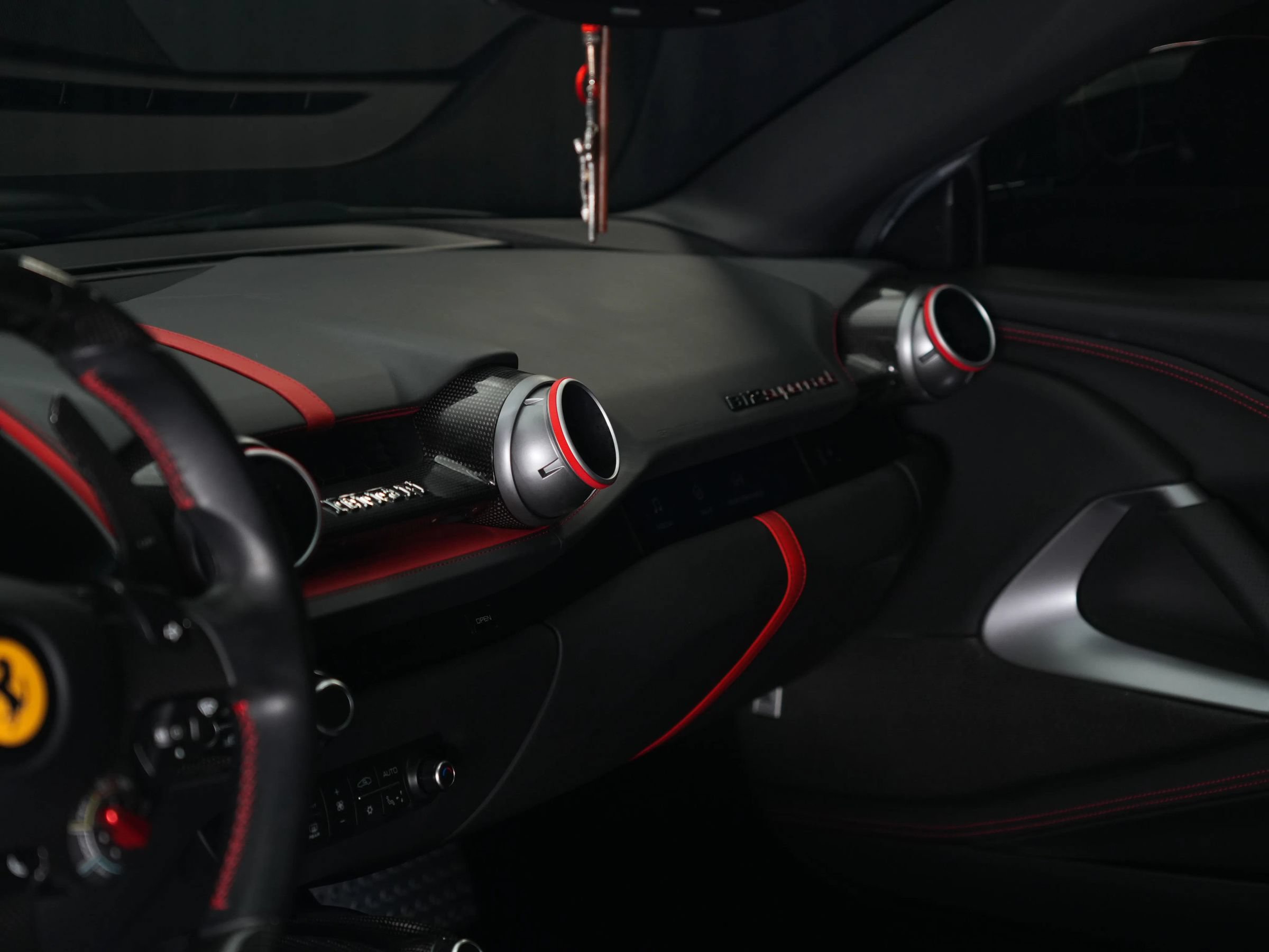 Used 2019 Ferrari 812 Superfast RWD image 13