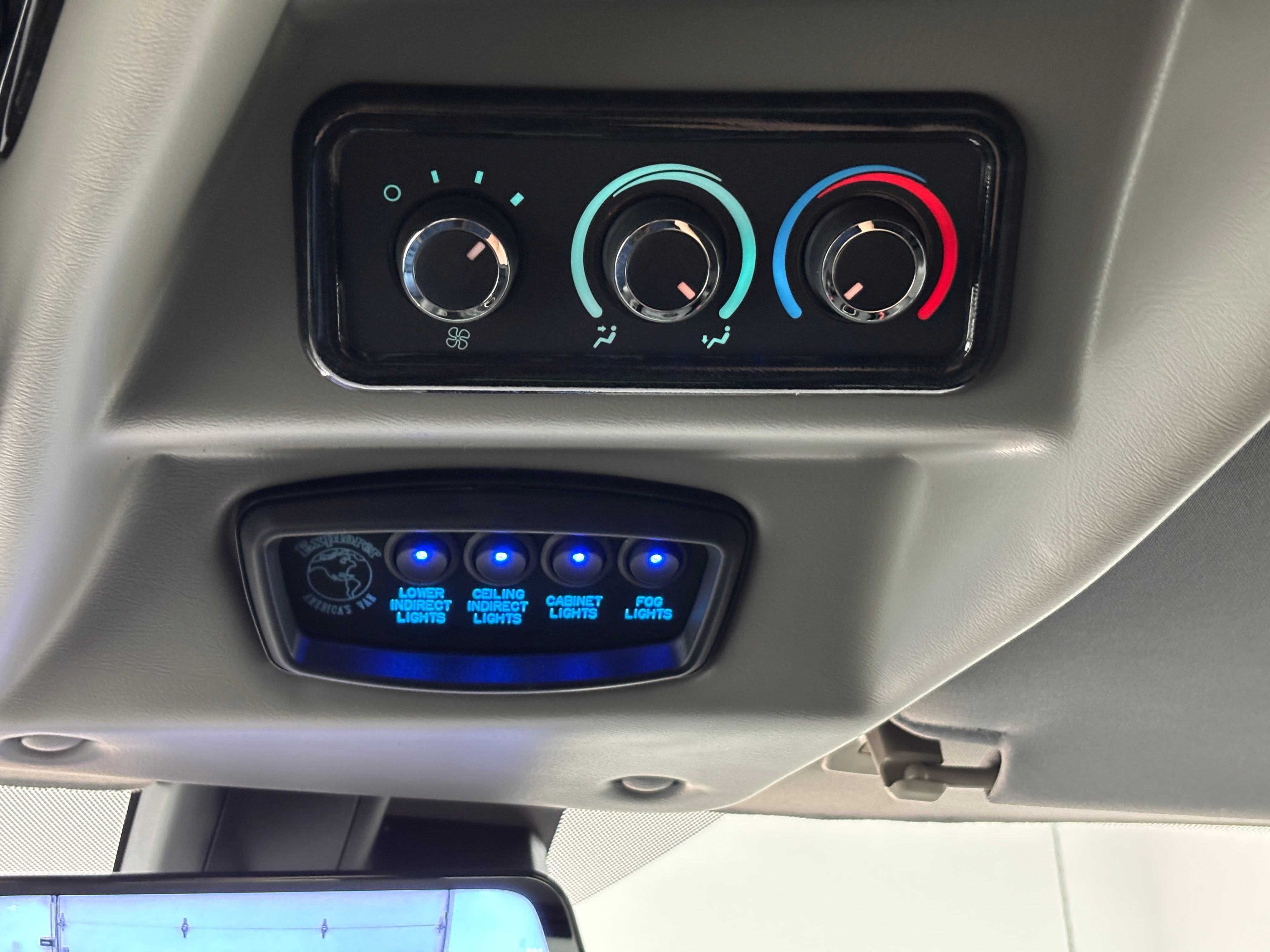 Used 2025 Chevrolet Express 2500 w/ Driver Convenience Package RWD image 33