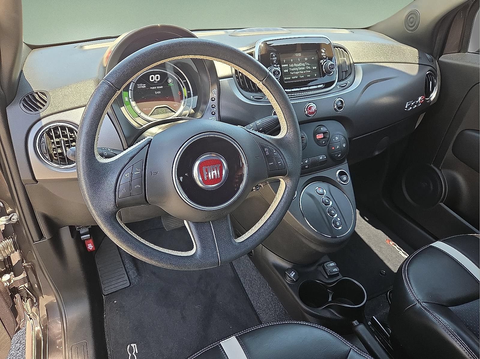 Used 2019 FIAT 500 e FWD image 6