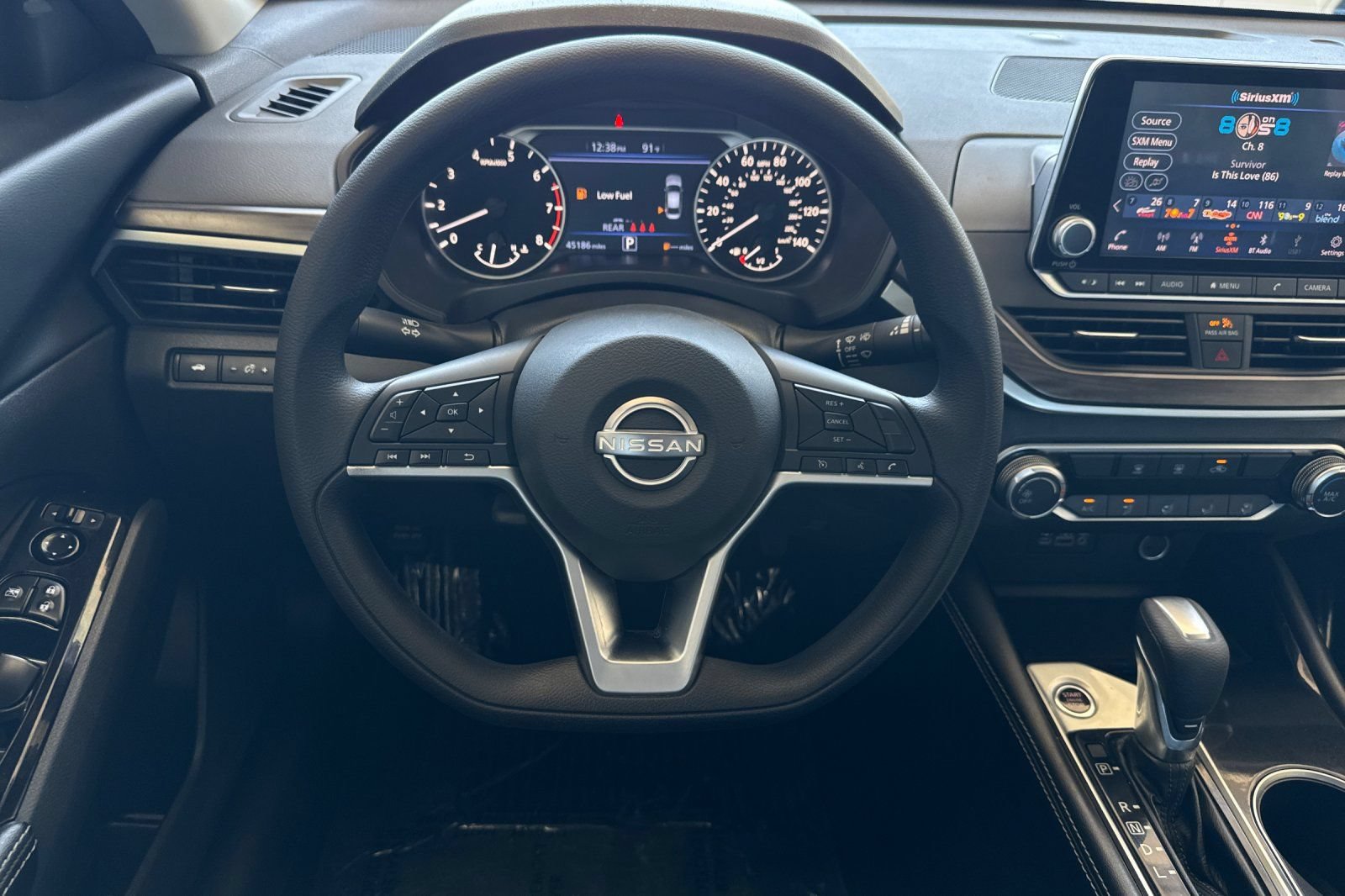 Used 2023 Nissan Altima 2.5 SV FWD image 14