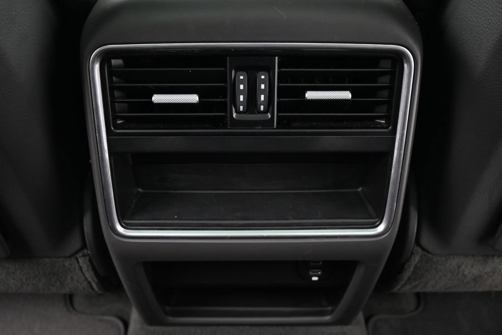 Certified 2020 Porsche Cayenne AWD/4WD image 8