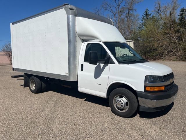 Used 2019 Chevrolet Express 3500 w/ Power Convenience Package RWD image 11