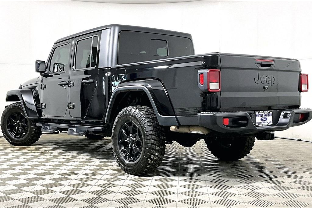 Used 2023 Jeep Gladiator Willys image 11