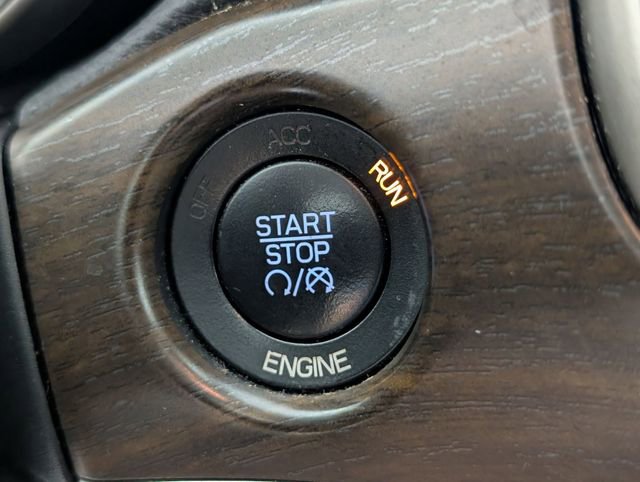 Used 2015 Jeep Grand Cherokee Limited w/ Trailer Tow Group IV image 26