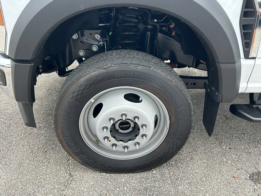 New 2026 Ford F550 4x4 SuperCab Super Duty image 17