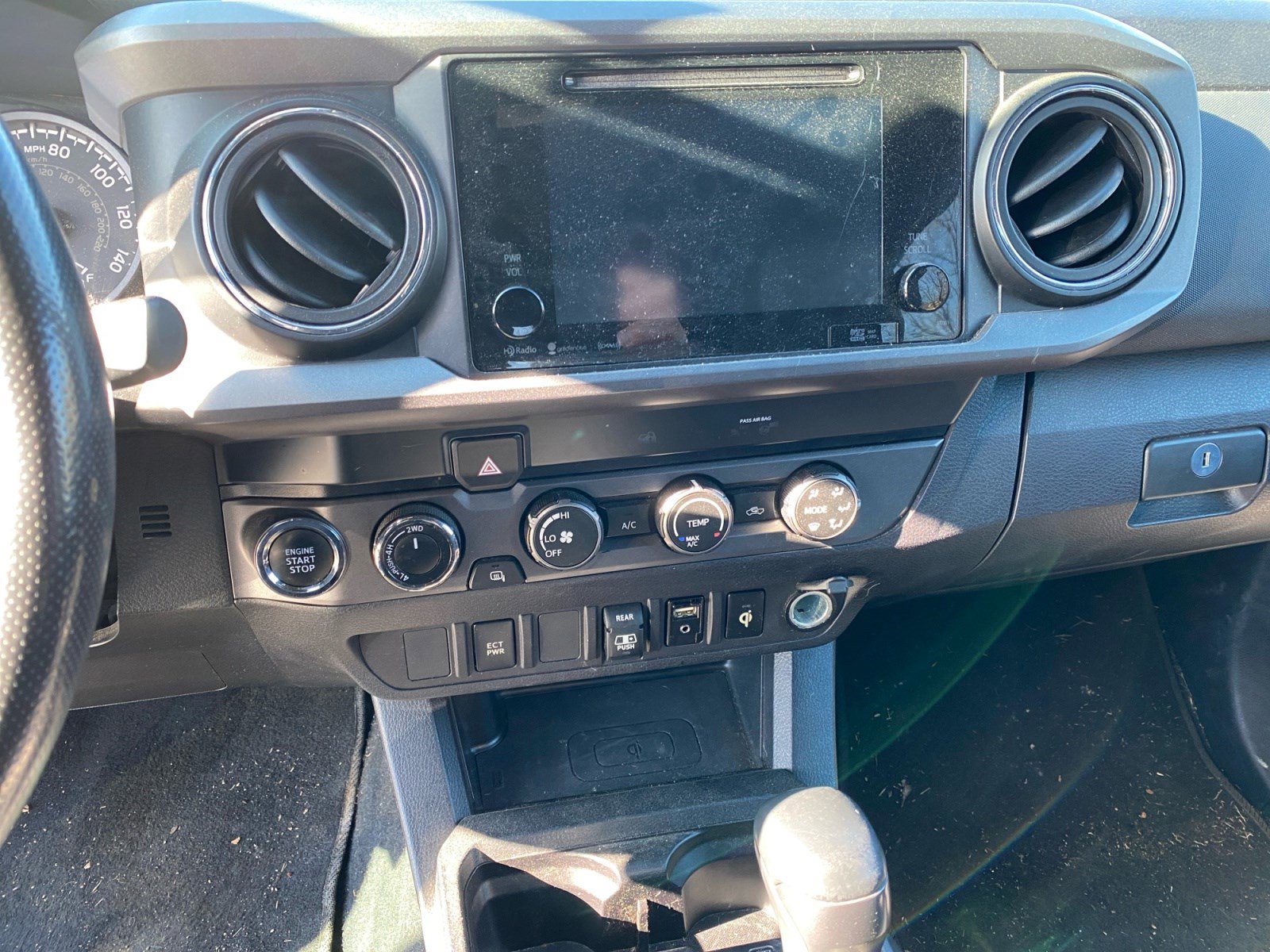 Used 2019 Toyota Tacoma TRD Off-Road image 9