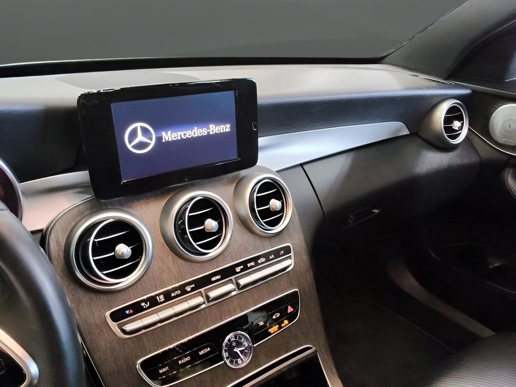 Used 2019 Mercedes-Benz C 300 4MATIC Sedan image 19