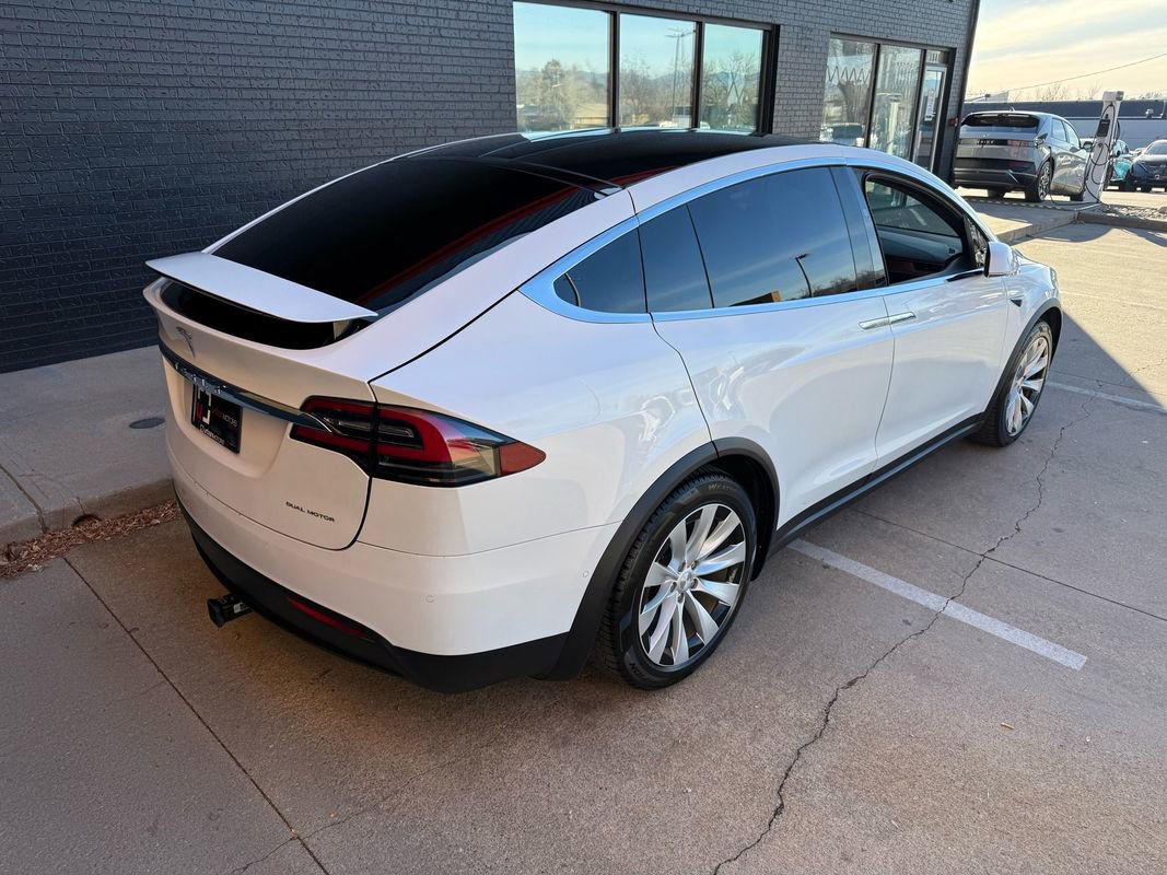 Used 2020 Tesla Model X Long Range image 13