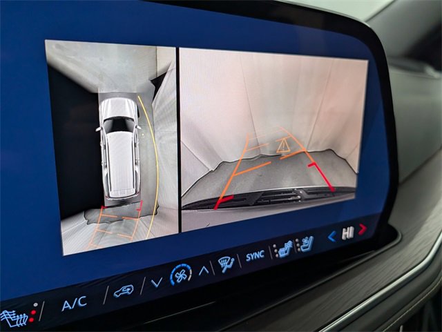 New 2026 Chevrolet Suburban Premier image 28