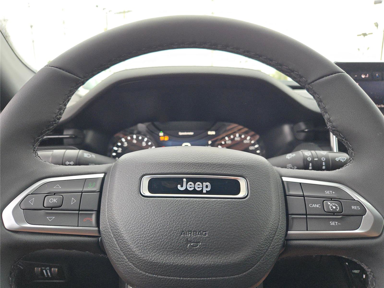 New 2026 Jeep Compass Latitude image 33