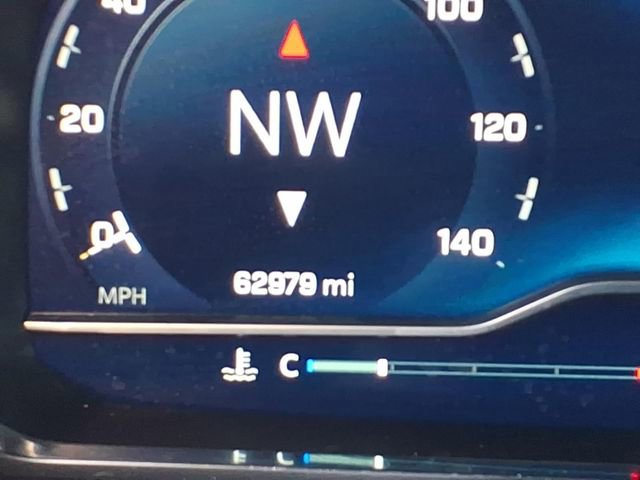 Used 2022 Chevrolet Tahoe LT w/ Luxury Package AWD/4WD image 12