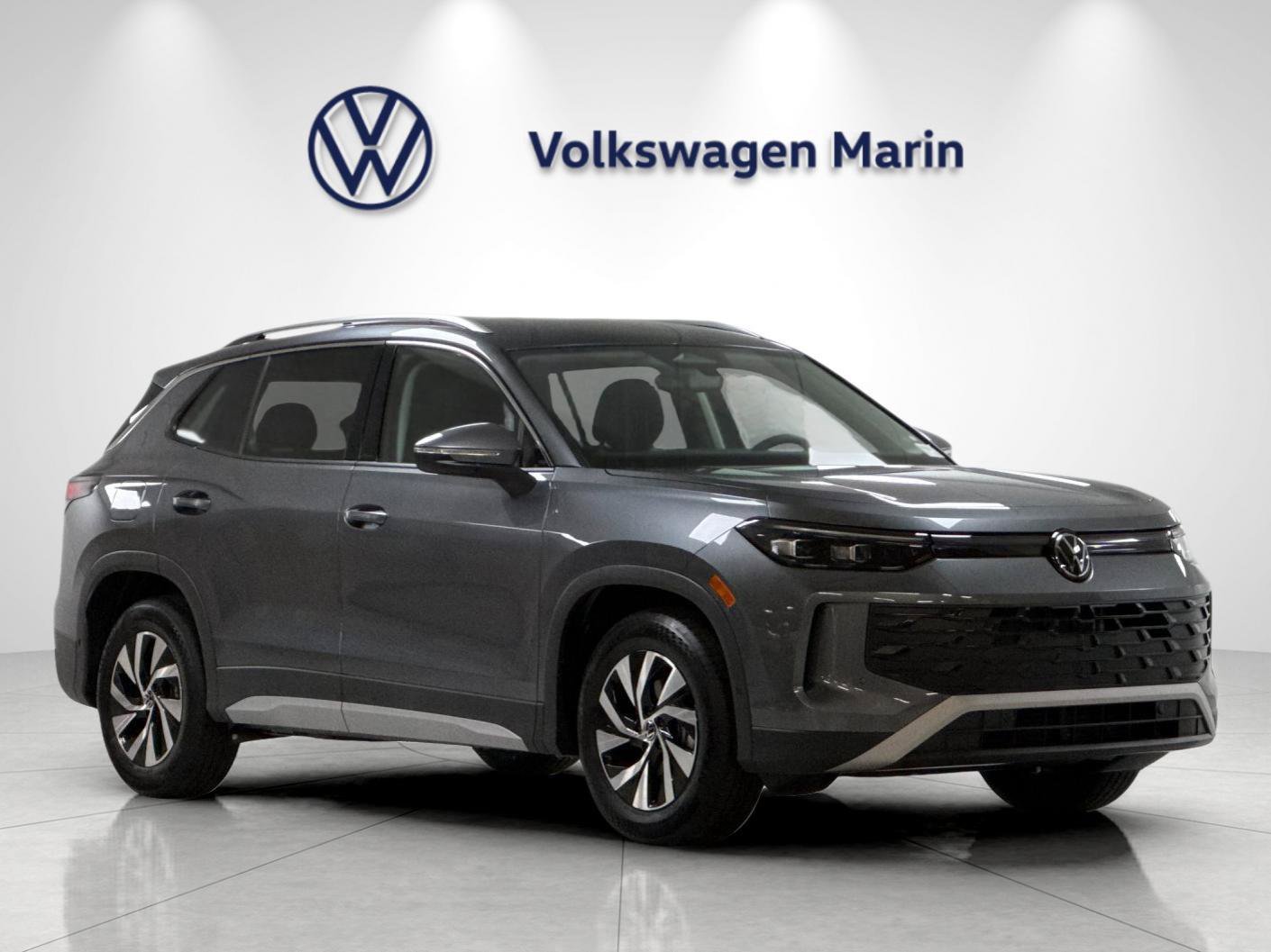 New 2026 Volkswagen Tiguan S FWD image 7