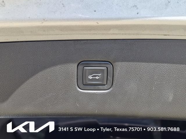 Used 2019 Chevrolet Blazer RS w/ Sun and Wheels Package AWD/4WD image 11