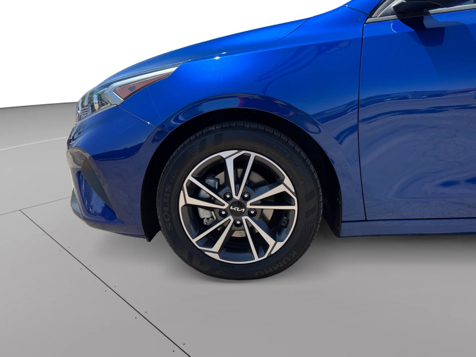 Used 2024 Kia Forte LXS FWD image 9