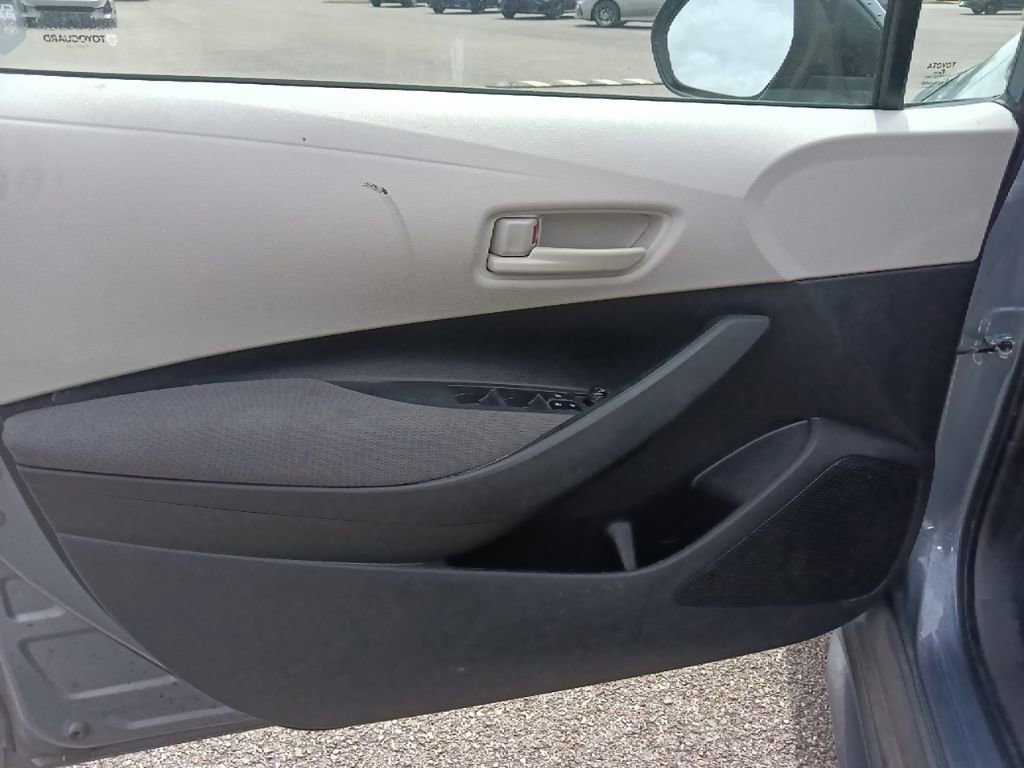 Used 2023 Toyota Corolla LE image 11