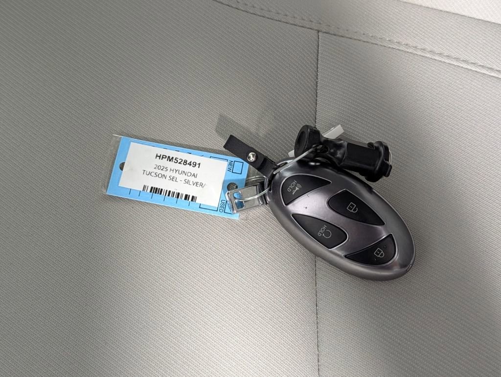 Certified 2025 Hyundai Tucson SEL image 28