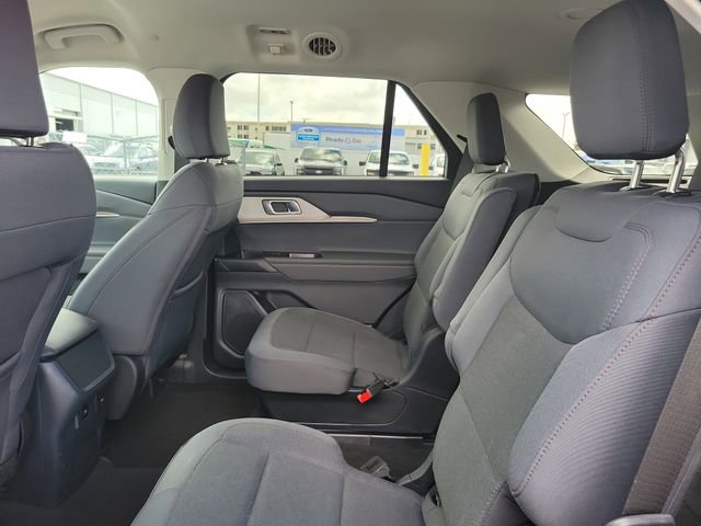 Used 2026 Ford Explorer Active RWD image 6