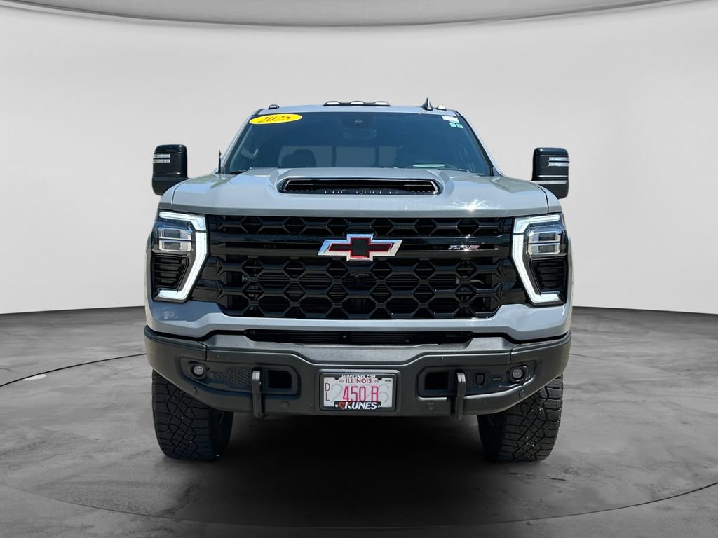 Used 2025 Chevrolet Silverado 2500 ZR2 w/ ZR2 Bison Edition AWD/4WD image 2
