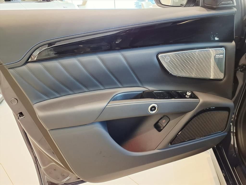 New 2026 Maserati Grecale Modena image 18