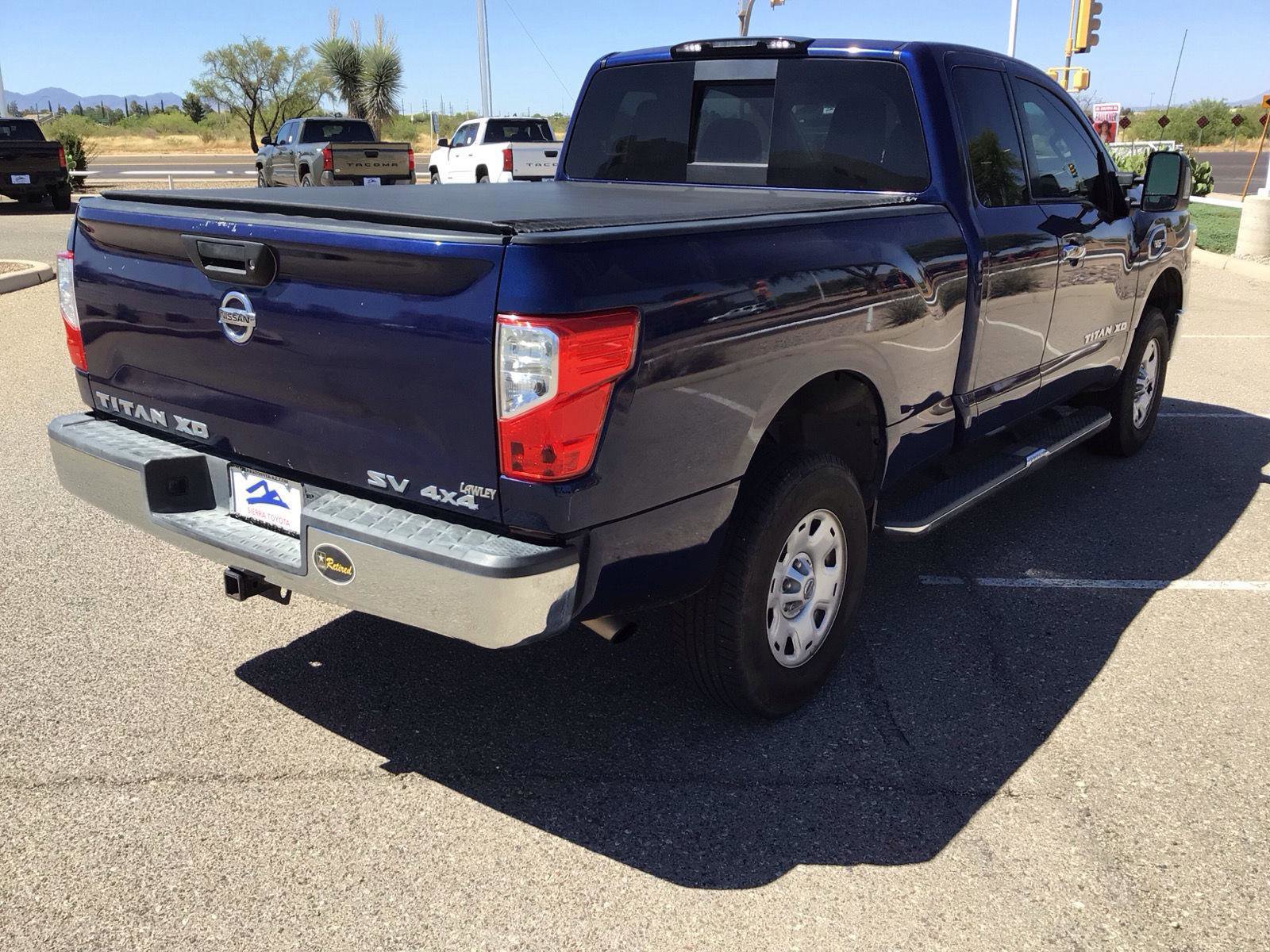 Used 2017 Nissan Titan SV AWD/4WD image 5