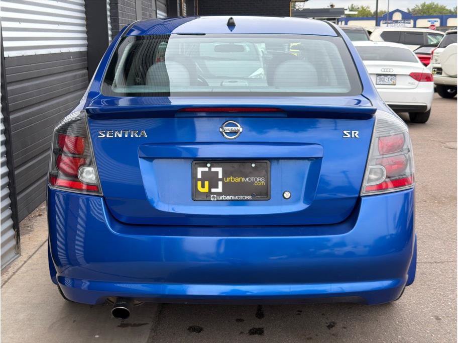Used 2011 Nissan Sentra 2.0 SR w/ Moonroof Pkg FWD image 8