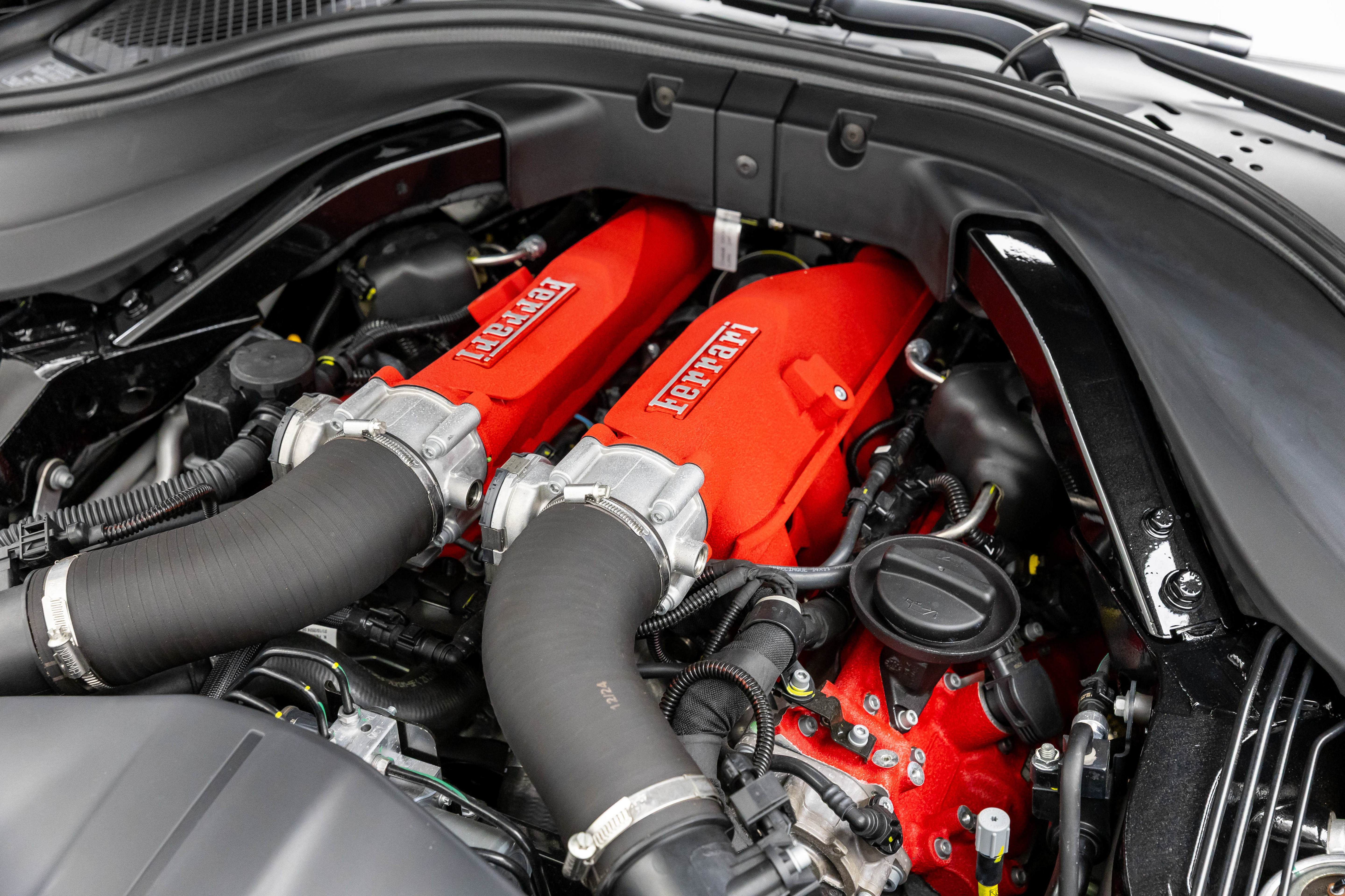 Used 2025 Ferrari Roma Spider RWD image 68