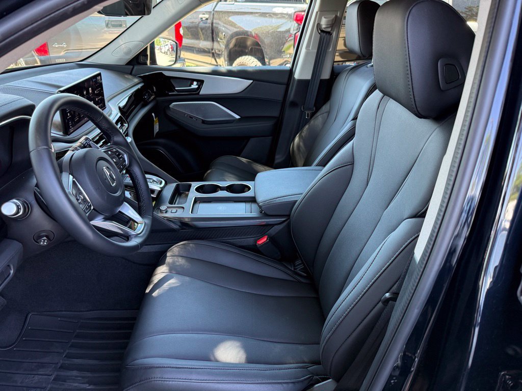 Used 2026 Acura MDX SH-AWD image 15