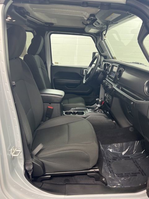 Used 2023 Jeep Wrangler Sport S image 22