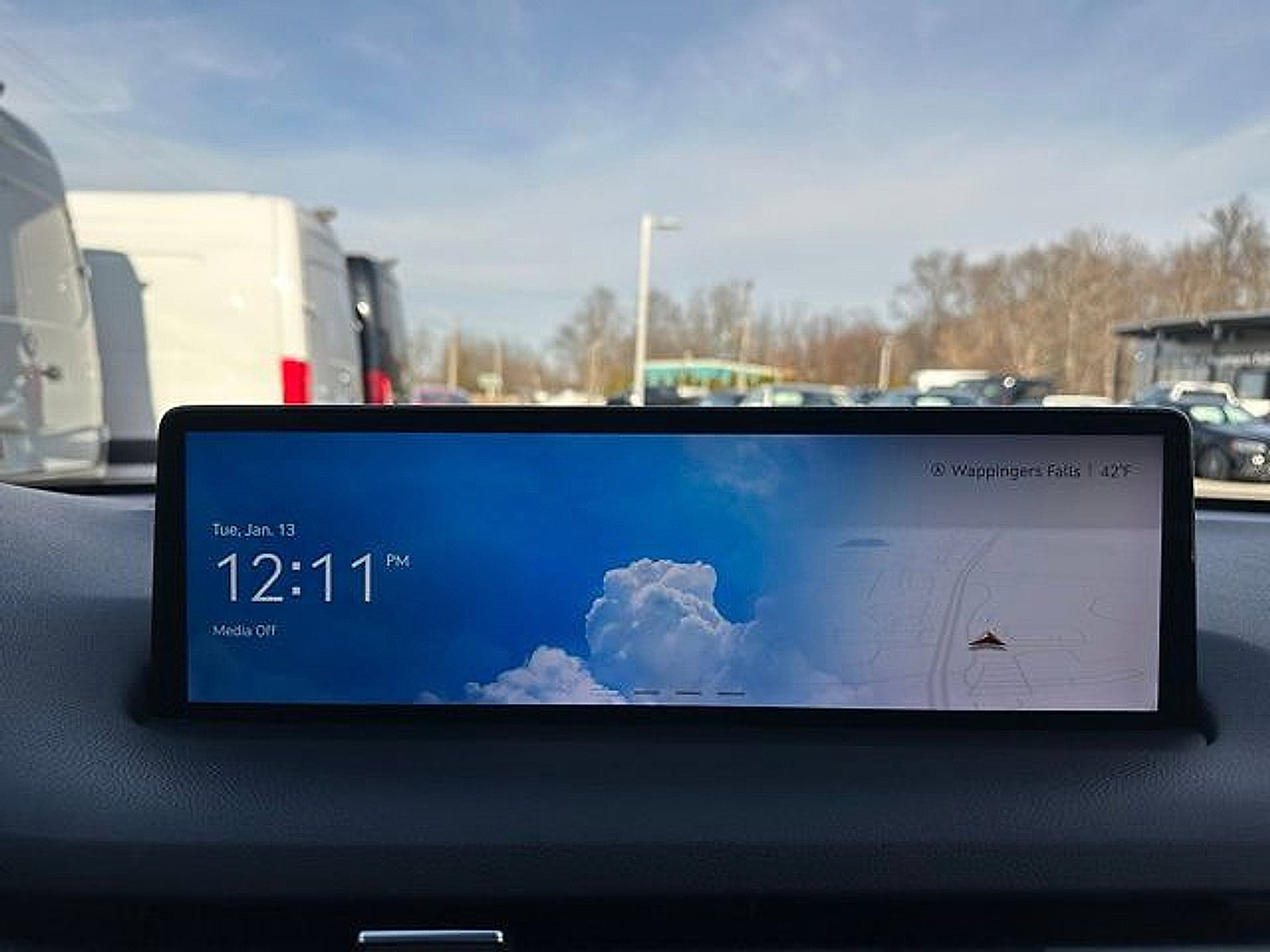 Used 2023 Genesis GV70 2.5T w/ Advanced Package image 18