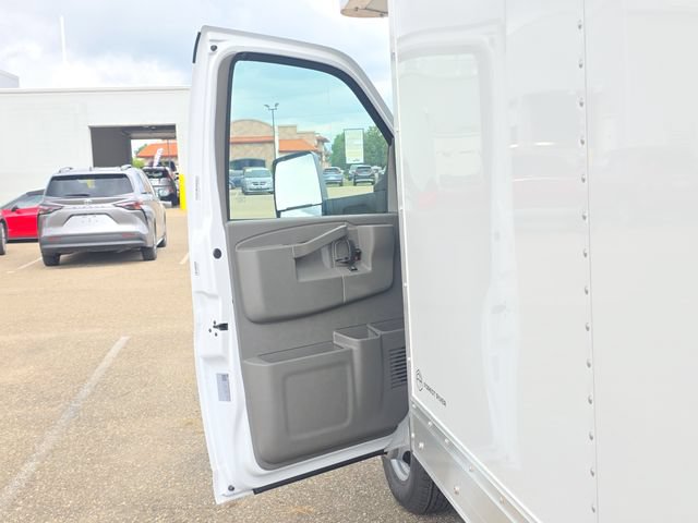New 2026 Chevrolet Express 3500 w/ Power Convenience Package RWD image 10