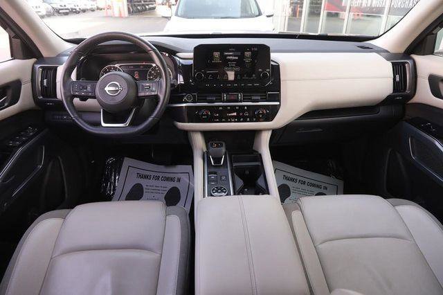 Used 2024 Nissan Pathfinder SL image 22