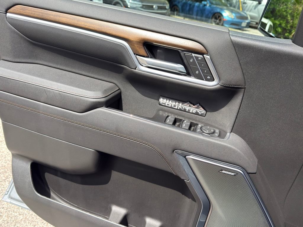 Used 2026 Chevrolet Silverado 1500 High Country w/ Technology Package image 27