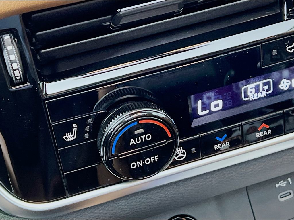 New 2026 Nissan Rogue Platinum AWD/4WD image 18