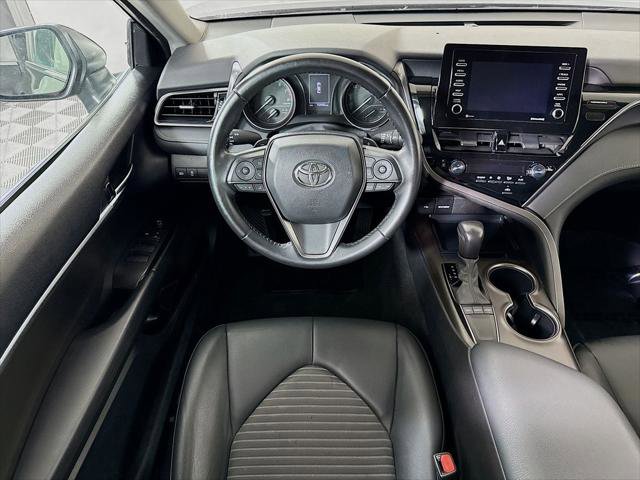 Certified 2022 Toyota Camry SE FWD image 4
